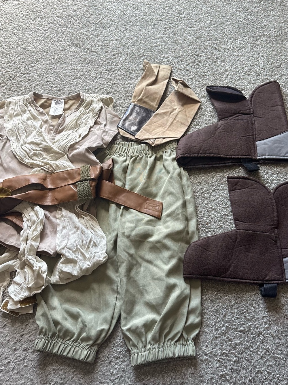 Disney Star Wars Rey Costume Sz 5/6 World Land Cruise Halloween